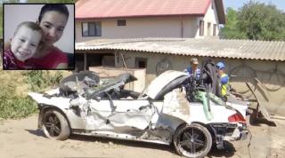 Filmul tragediei din Tulcea. După ce a ucis trei oameni, șoferul băut a zburat cu bolidul peste o casă