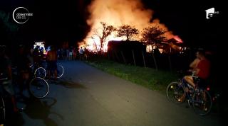 Incendiu violent la o gospodărie în Prahova