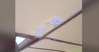 Condiţii inumane într-o tabără din Neptun: camere murdare, băi cu igrasie şi alimente mucegăite