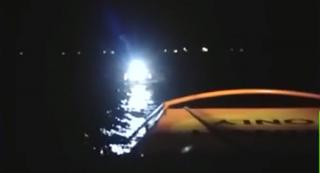 Panică la malul mării, după ce şase oameni aflaţi pe un iaht au rămas blocaţi în larg, în toiul nopţii