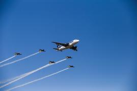 Acrobații spectaculoase pe cerul Bucureștiului, la BIAS 2019