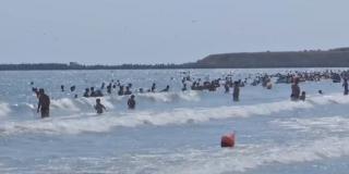 Recomandările salvamarilor, dacă suntem în pericol de înec pe litoral