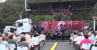 O piesă de operă a fost pusă în scenă într-un mod inedit, la poalele Cetăţii Deva