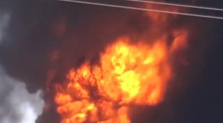 Explozie urmată de incendiu la o fabrică de vopseluri din Mihăeşti