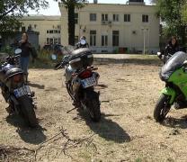 Femeile prind viteză pe motociclete, într-o aşa-zisă lume a bărbaţilor