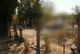 Un bărbat a murit pe mormântul fratelui, în Giurgiu. Cadavrul, lăsat cu orele în cimitir