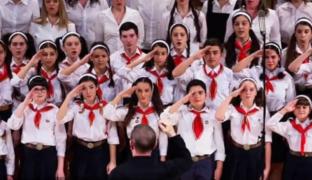 Cum alegem ținuta corectă pentru școală