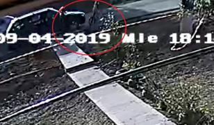 Momentul în care Ioana, fetiţa pe bicicletă, a fost spulberată de o maşină, în Mânzăteşti