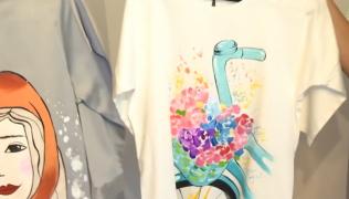 Hainele personalizate care spun povești, tot mai căutate (Video)