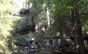 Cascada Vărșag, o comoară în apropierea staţiunii Sovata