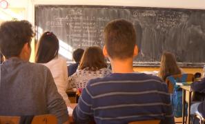 Apare catalogul online al elevilor, cu note și absențe. Părinții au acces