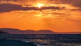 Ultimul weekend cu temperaturi de vară. De săptămâna viitoare, vremea se răceşte semnificativ