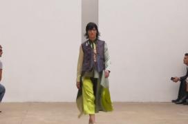 O bunică româncă, inspiraţie pentru o colecţie prezentată la Săptămâna Modei de la Milano