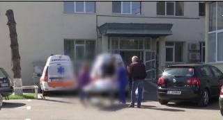 Pacient plimbat aproape 40 de ore pe targă, între spitale, după ce a suferit două crize de epilepsie