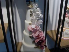 Cum alegem tortul perfect pentru nuntă. Recomandările specialiştilor