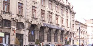 10 candidaţi sunt înscrişi oficial pentru alegerile prezidenţiale din noiembrie