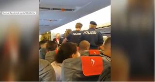 Românul care a provocat un scandal într-un avion, reţinut în Austria