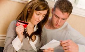 Românii, afectați de problema banilor. Care sunt principalele temeri financiare