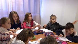 Peste 300 de copii au început programul de cursuri gratuite din cadrul "Clubului de Excelență"