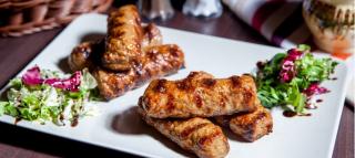 Două restaurante-simbol ale Capitalei, La Cocoşatu şi La Gil, închise de inspectorii de la Protecţia Consumatorului