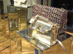 Eleganță, cu bani puțini. În ce articole vestimentare investesc femeile