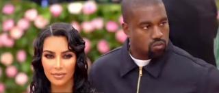 Kim Kardashian, ceartă aprinsă cu Kanye West din cauza rochiei sale de gala MET