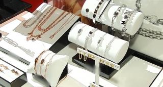 Bijuterii cu valoare sentimentală. Ce semnificație au accesoriile pentru vedete