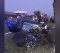 Un bărbat din Bacău și-a stropit soția cu acid, apoi s-a urcat la volan și s-a izbit frontal într-un TIR