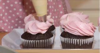 Ziua Brioșelor, cea mai dulce sărbătoare, a ajuns şi în România