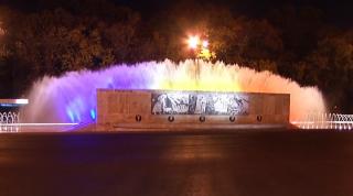 După ani în care a fost lăsată de izbelişte, fântâna Mioriţa a fost redeschisă