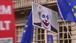Proteste la Londra, în ziua votării acordului pentru Brexit. Votul riscă să fie amânat
