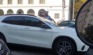 Cu gândul la însurătoare, un şofer a declanşat o urmărire ca-n flme, în Bucureşti, lovind şi oamenii într-o staţie de tramvai