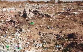 Locuitori din județul Brașov, sufocați de gropi de gunoi ilegale