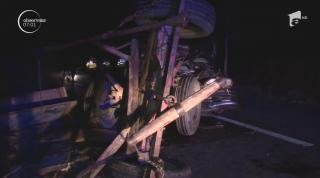 Căruță nesemnalizată în care erau 2 copii, spulberată de un șofer, în Dâmbovița