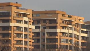 Chiria în București a ajuns mai mare decât salariul minim în România