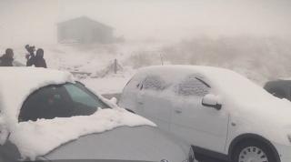 Meteorologii anunţă că un val de aer polar aduce frig în toată România