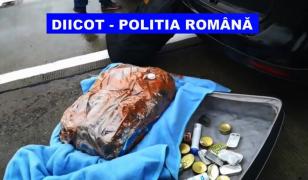 Un traficant din Bucureşti se dădea mort pentru a-şi trimite droguri prin curier din Spania