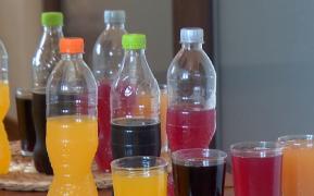 Românii rămân fideli sucurilor carbogazoase. Avertismentul nutriţioniştilor