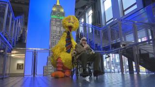 Sesame Street, celebrat la 50 de ani la Empire State Building, în New York