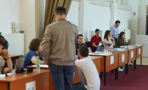 Alegeri Prezidențiale 2019. Secţiile de votare sunt deschise în toată ţara