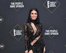 Adelina Pestriţu a primit premiul pentru cel mai îndrăgit influencer român, în cadrul Galei People`s Choice Awards din Los Angeles