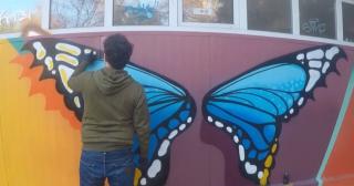 Povești colorate pe zidurile clădirilor. Despre graffiti, de la hobby la job