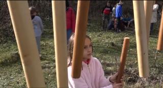 În Geoparcul Internaţional UNESCO, al Ţării Haţegului, turiştii pot auzi ritmul apei şi al pădurii