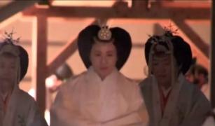 Împărătul Japoniei, Naruhito, întâlnire cu zeiţa Soarelui