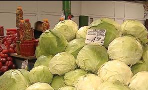 Toamna blândă ieftineşte preţul la murături