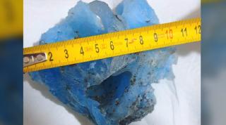 O bucată uriașă de gheață albastră a căzut din cer, la Iași