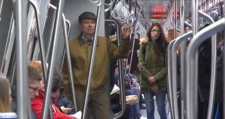 Se împlinesc 40 de ani din ziua în care bucureştenii au mers pentru prima oară cu metroul