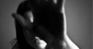 O elevă îl acuză pe directorul şcolii că a agresat-o, în Dâmboviţa