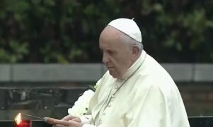 Papa Francisc cere liderilor mondiali să renunţe la armamentul nuclear