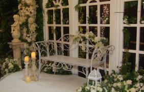 Nunţile în 2020. Decorațiunile florale artificiale, dar și verighetele cu model negru sunt tot mai căutate